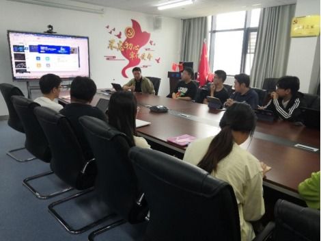 软件工程系开展企业专家进课堂系列活动 探究工业智能产品与网络信息安全软件开发